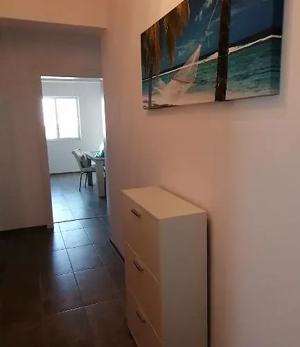 Flamingo * אפורי נורד